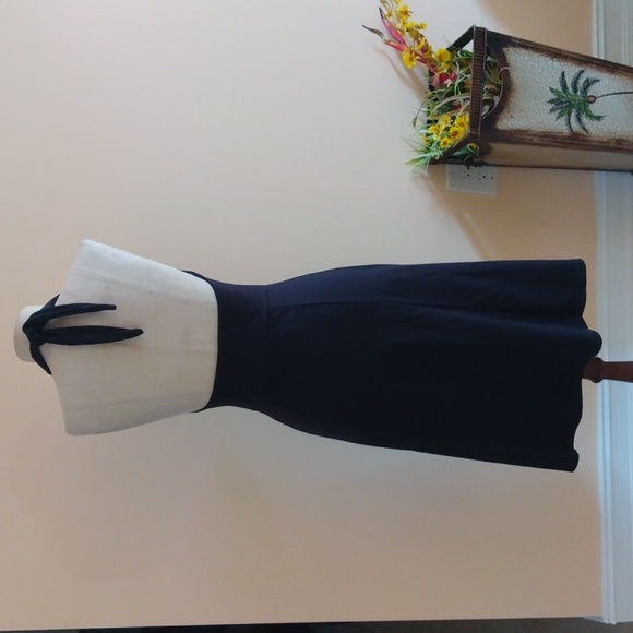 Patagonia Halter Back Dress. - Picture 4 of 13